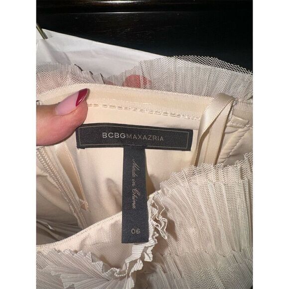 BCBGMAXAZRIA Women's Strapless  Fit & Flare Dress Size 6 - Picture 7 of 10